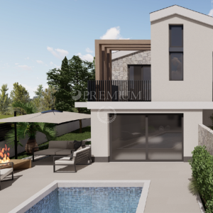 Malinska, kuća s bazenom na rubu građevinske zone!