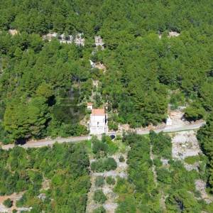 MANJA KUĆA NA OTOKU MLJETU