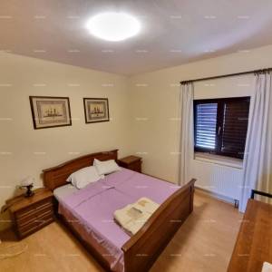 Medulin! Kuća s 4 stana !