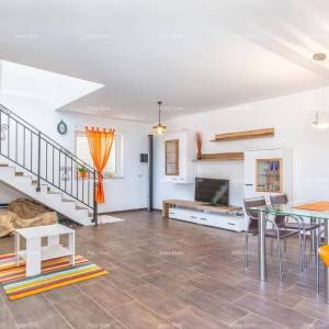 Medulin! Pošesi, novo naselje na moru. Prvi red do mora !