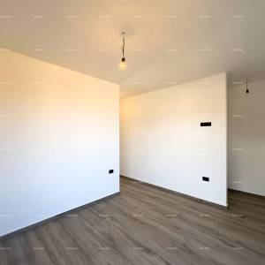 Medulin. Prodaje se dvojna vila sa bazenom i garažom