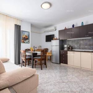 Medulin, samostojeća kuća s 5 apartmana. Blizina Pošesa i plaža!