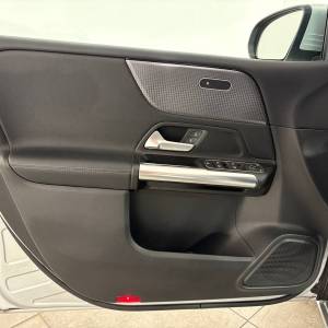 Mercedes-Benz B-klasa 200D AT - 3 godine jamstva