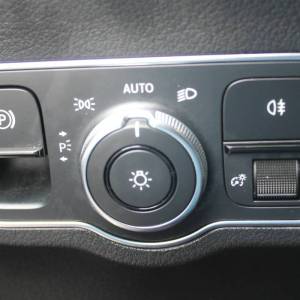 Mercedes-Benz GLA 200d 4MATIC AMG AUTOMATIK *LED, NAVIGACIJA, KAMERA*