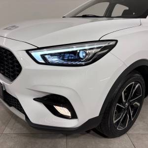 MG ZS LUXURY 1.0T GDI 111KS AT 5V
