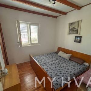 Mirno smještena kuća u Starom Gradu