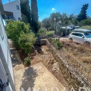 Mirno smještena kuća u Starom Gradu