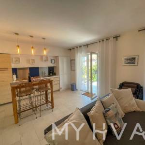 Mirno smještena Samostojeća kuća u Starom Grad