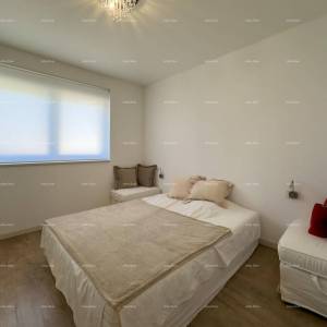 Moderan i namješten stan u novogradnji,  Štinjan, Pula