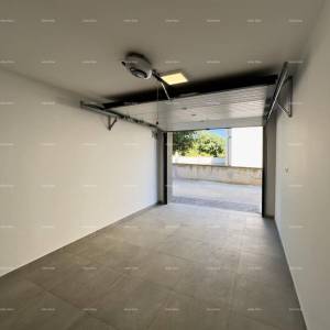 Moderan i namješten stan u novogradnji,  Štinjan, Pula