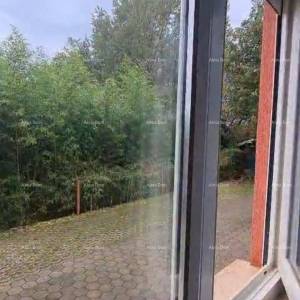 Moderan stan u prizemlju, Karigador, samo 350 m od mora!