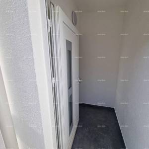 Moderna duplex kuća s krovnom terasom i panoramskim pogledom na more