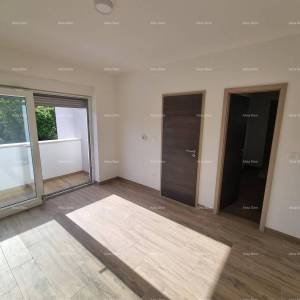 Moderna duplex kuća s krovnom terasom i panoramskim pogledom na more