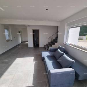 Moderna duplex kuća s krovnom terasom i panoramskim pogledom na more