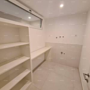 Moderna kuća s bazenom! BANJOLE VOLME.