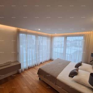 Moderna kuća s bazenom! BANJOLE VOLME.