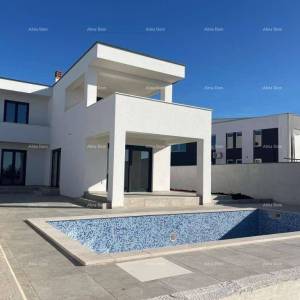 Moderna vila s bazenom i pogledom na more! Vodnjan