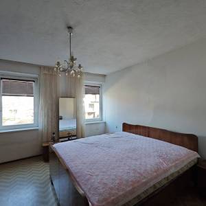 MRKOPALJ - Samostojeća kuća s velikim potencijalom