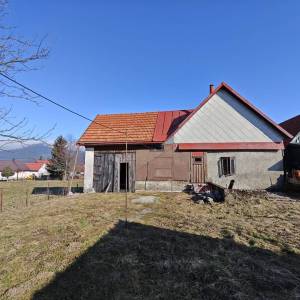 MRKOPALJ - Samostojeća kuća s velikim potencijalom