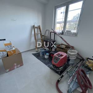 MURTER, JEZERA – NOVOGRADNJA, Apartman s bazenom, mirna lokacija