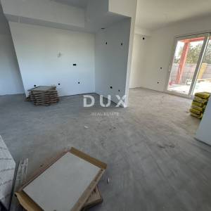 MURTER, JEZERA – NOVOGRADNJA, Dvoetažni apartman s bazenom
