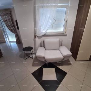 Na prodaju kuća s bazenom – Valtura