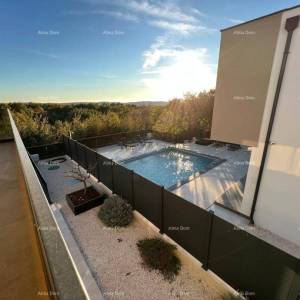 Na prodaju moderna vila s bazenom – Smoljanci, Svetvinčenat