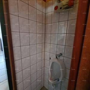 NA PRODAJU – POSLOVNI PROSTOR U STROGOM CENTRU PULE (TRŽNICA)