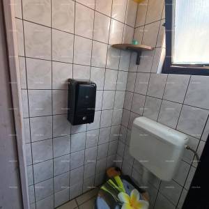 NA PRODAJU – POSLOVNI PROSTOR U STROGOM CENTRU PULE (TRŽNICA)