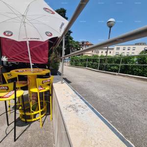 NA PRODAJU – POSLOVNI PROSTOR U STROGOM CENTRU PULE (TRŽNICA)