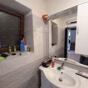 Na prodaju: šarmantna istarska kuća s prostranim dvorištem – Valtura