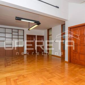 Najam, Kuća, Kvatrić, Kvaternikov trg, Samostojeća, 400m2