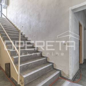 Najam, Poslovna zgrada, Poreč, Poreč, 28m2