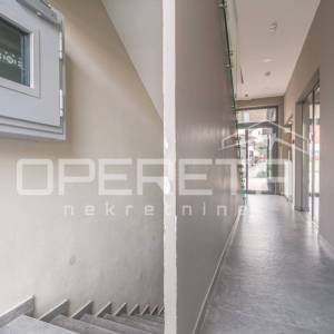 Najam, Poslovna zgrada, Poreč, Poreč, 28m2