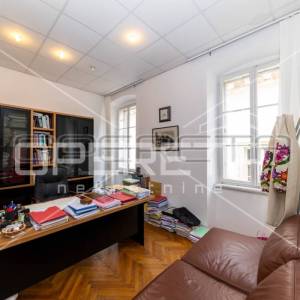 Najam, Ured, Poluotok, Kalelarga, 38m2