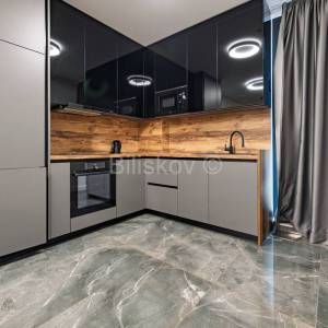 Najam,Zagreb,Petrova ulica trosoban stan 77m2,parkirno mjesto,lift