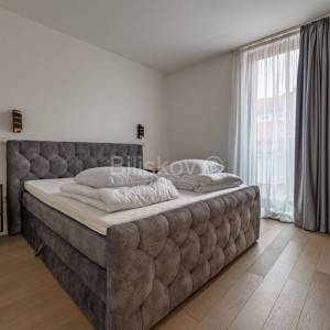 Najam,Zagreb,Petrova ulica trosoban stan 77m2,parkirno mjesto,lift