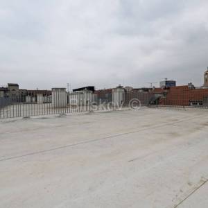 Najam,Zagreb,Petrova ulica trosoban stan 77m2,parkirno mjesto,lift