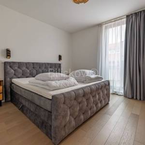 Najam,Zagreb,Petrova ulica trosoban stan 77m2,parkirno mjesto,lift