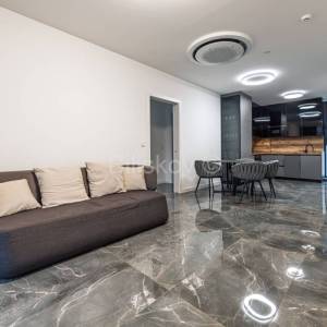 Najam,Zagreb,Petrova ulica trosoban stan 77m2,parkirno mjesto,lift