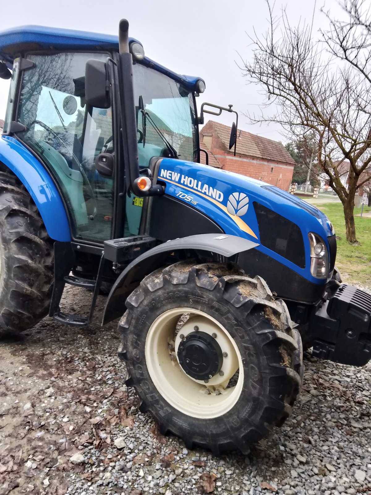 New Holland TD5 115