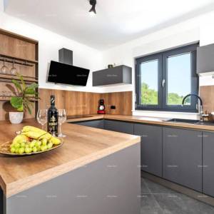 Niskoenergetska kuća, Rovinj, 139.00 m2