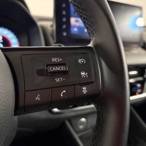 Nissan Qashqai N-Connecta 1.3 158 CVT 2WD - 3 godine jamstva