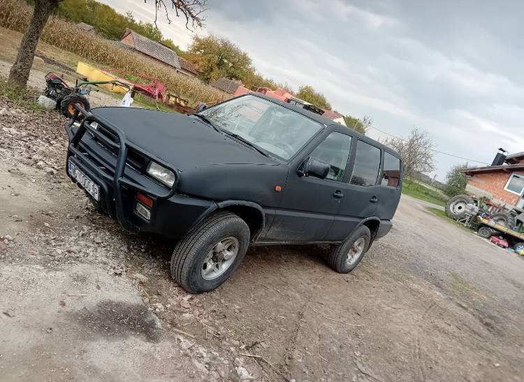 Nissan Terrano 2.7 td