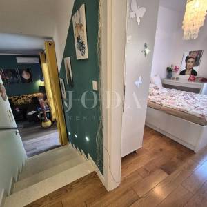 Njivice, apartman u prizemlju blizu plaže