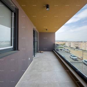 Novi, moderan i namješten stan s dva parkirna mjesta na odličnoj lokaciji, Pula!