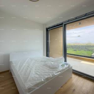 Novi, moderan i namješten stan s dva parkirna mjesta na odličnoj lokaciji, Pula!