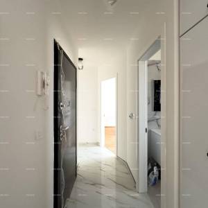 Novi, moderan i namješten stan s dva parkirna mjesta na odličnoj lokaciji, Pula!