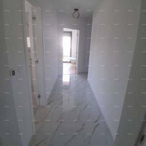 Novi, moderan i namješten stan s dva parkirna mjesta na odličnoj lokaciji, Pula!