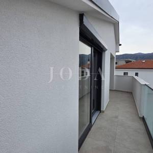 NOVI VINODOLSKI, novogradnja, drugi kat